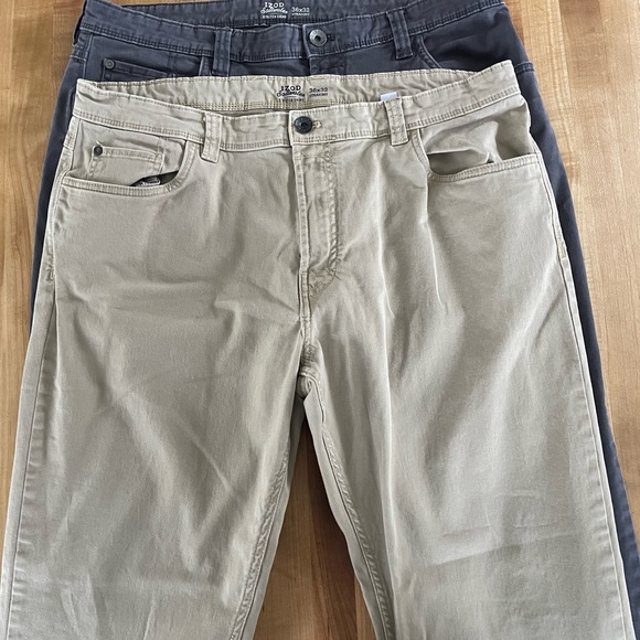 NWT Izod shorts + 3 pairs of pants. Mens 36 ONLY $10 for ALL!!! - Picture 9 of 13